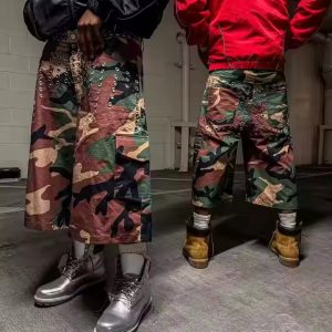 2025 New Trending Streetwear Camouflage Wide Led Shorts for Men Custom Baggy Oversized Camo Jorts Cargo Shorts Manufacturer